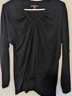 mix & CO. Black V-Neck Long Sleeve Blouse - 2X